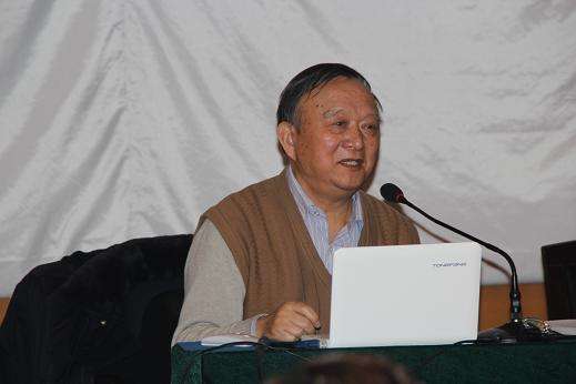 <b>李加洪</b>